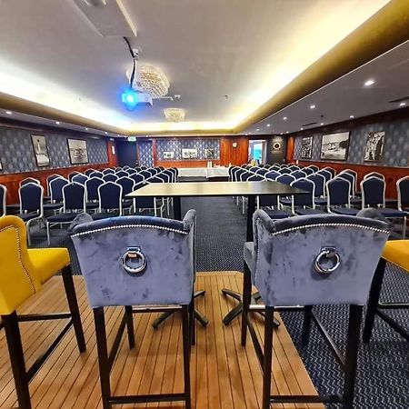 Grand Hotel Arendal - Unike Hoteller Extérieur photo