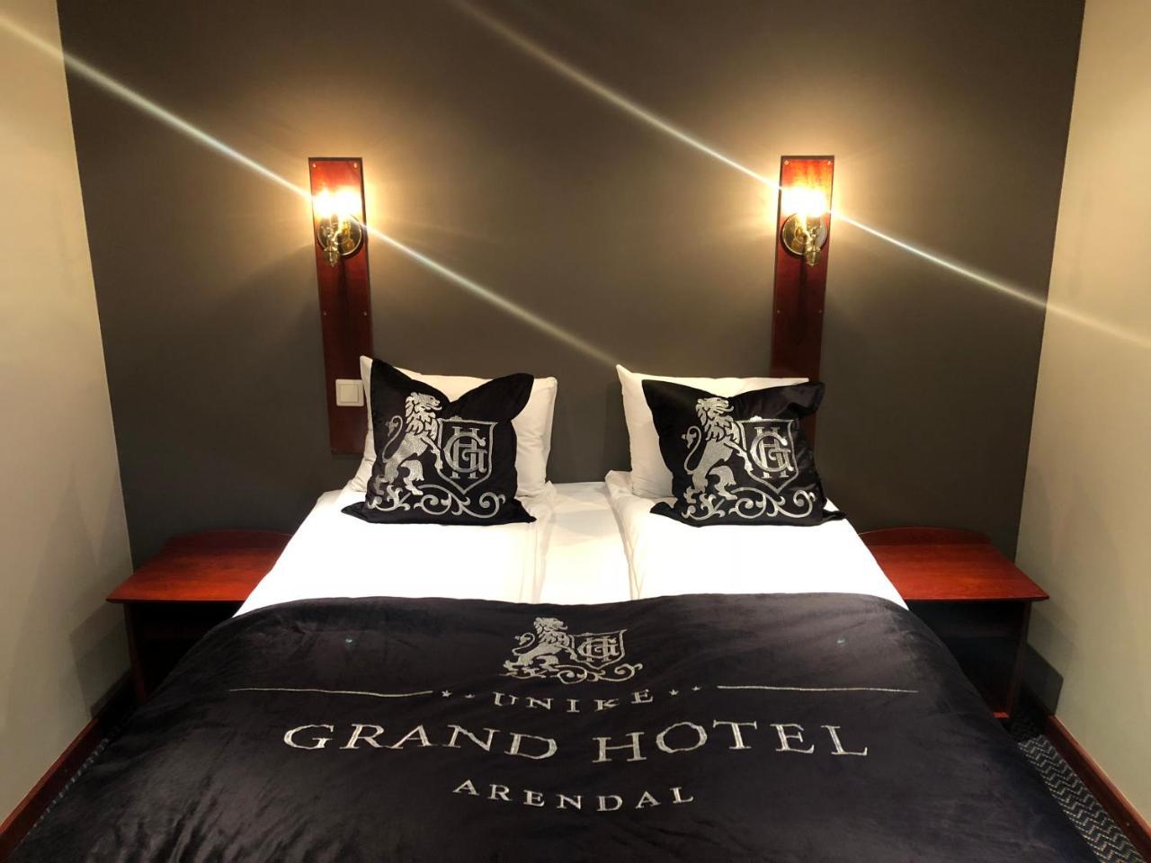 Grand Hotel Arendal - Unike Hoteller Extérieur photo