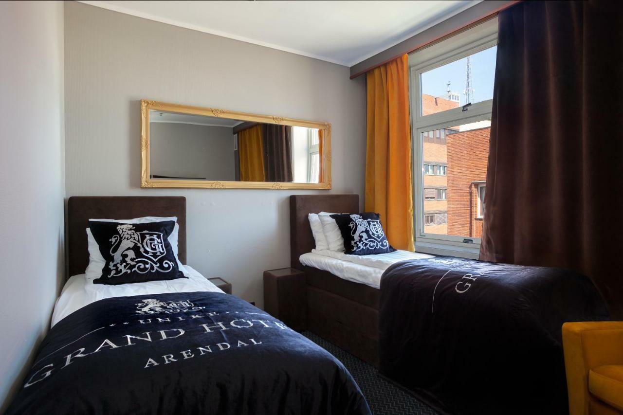 Grand Hotel Arendal - Unike Hoteller Extérieur photo