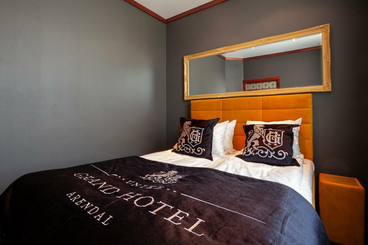 Grand Hotel Arendal - Unike Hoteller Extérieur photo