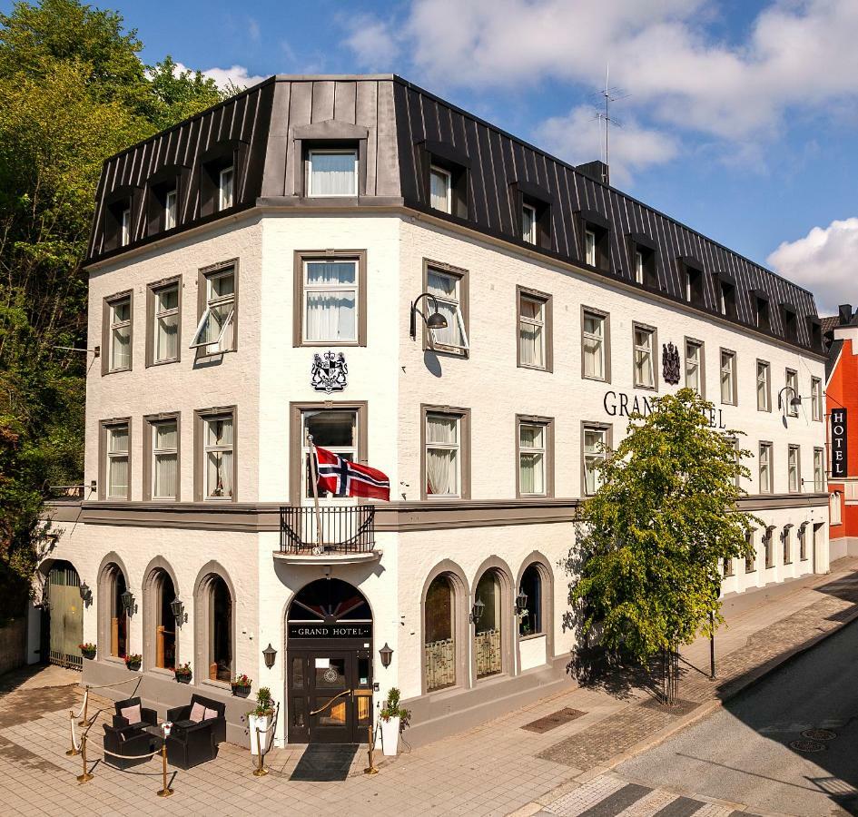 Grand Hotel Arendal - Unike Hoteller Extérieur photo