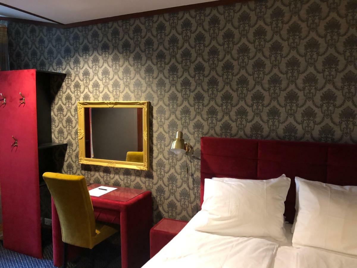 Grand Hotel Arendal - Unike Hoteller Extérieur photo
