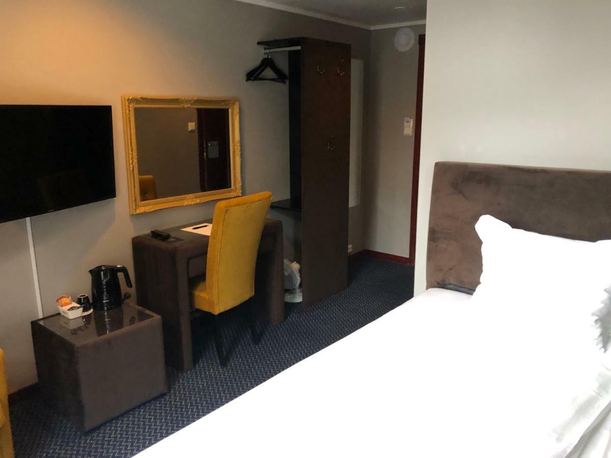Grand Hotel Arendal - Unike Hoteller Extérieur photo
