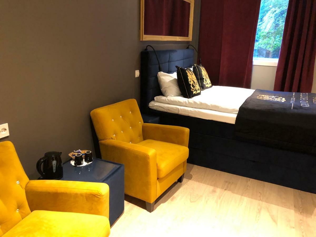 Grand Hotel Arendal - Unike Hoteller Extérieur photo